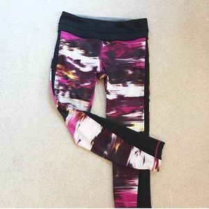 Lululemon Pace Tight in pigment wind berry rumble